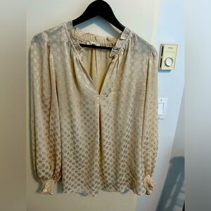 Flowy long sleeve blouse